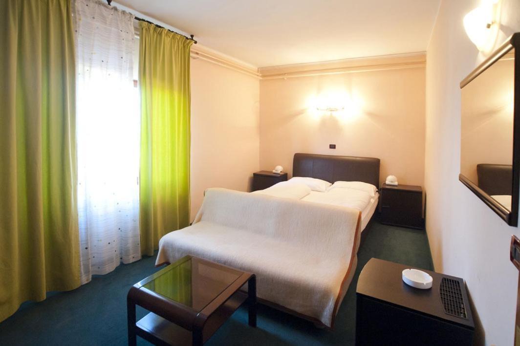 Hotel Zephyr - Plovanija Buje Chambre photo